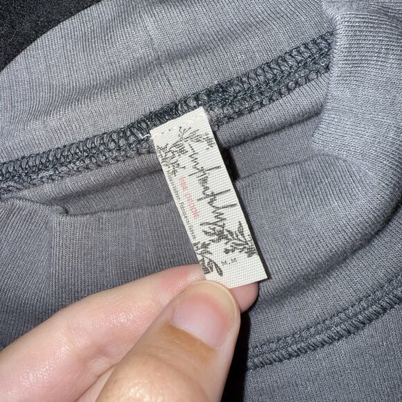 Intimately Free People Women’s Gray Haze Rickie Top Size Medium - Picture 4 of 5
